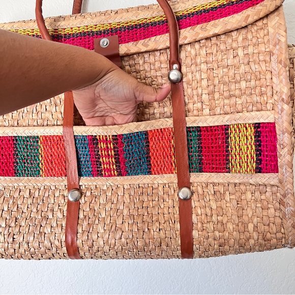 Vintage Basket Briefcase | Straw Beach Boho Oversized Tote - Picture 7 of 10